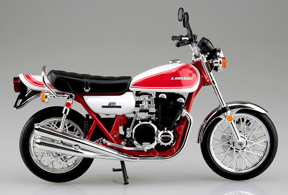 1/12 完成品バイクシリーズ カワサキ 750RS (Z2) 赤白カラー アオシマ