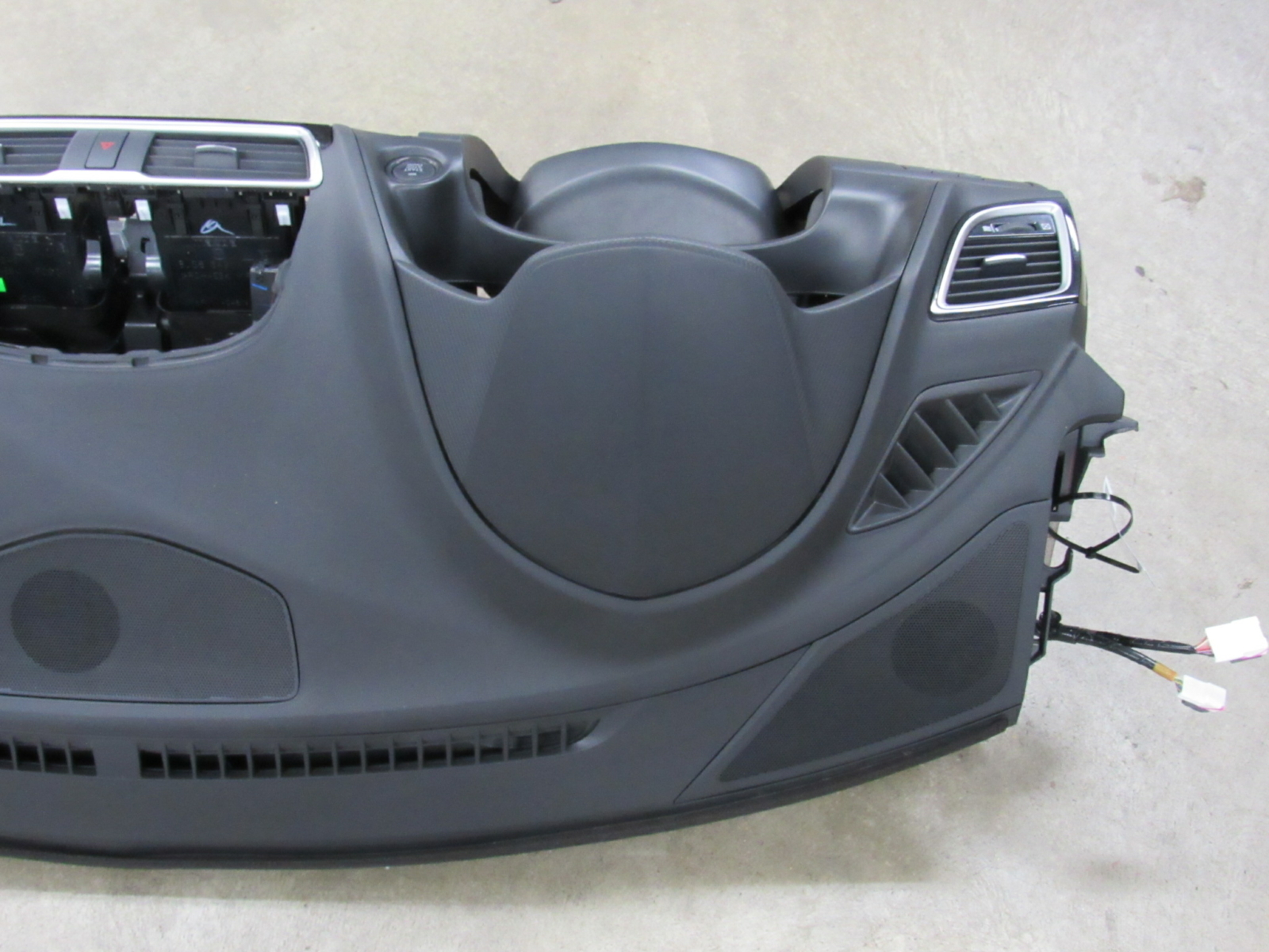 14-18 Mazda Mazda3 Dashboard Assembly Instrument Panel W/ Brace