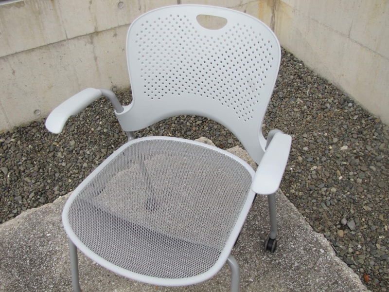 ハーマンミラー ケイパーチェア アーム付き シルバー 中古｜