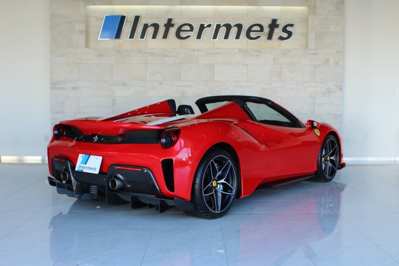 フェラーリ 488ピスタ スパイダー D車 174km Racing Red 中古車 情報