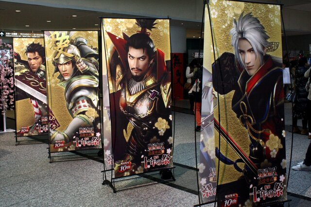 おめでとう10周年！歴代「声優奥義」懐かしの映像、コラボ眼鏡の初公開