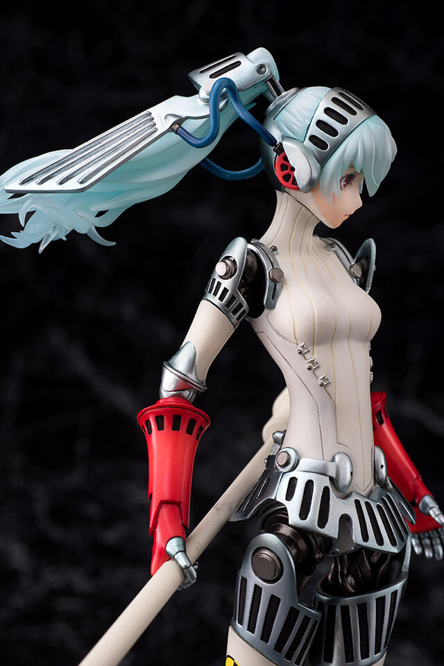 P4U』悲劇の先行機「機体番号024」がフィギュアに！初の公式デザイン