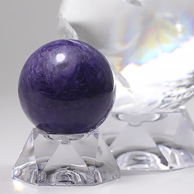 トップクォリティ]天然リビアングラス丸玉/スフィア（25.9mm・キャッツ