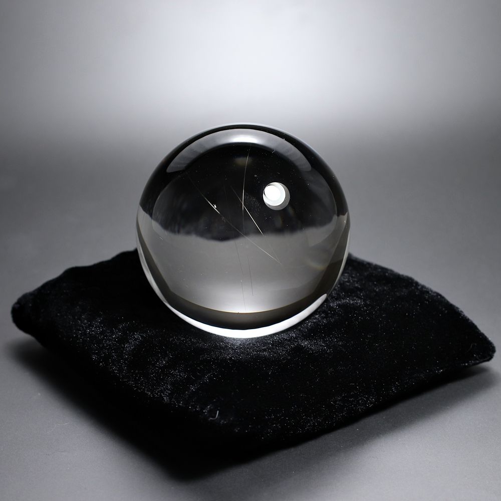 トップクォリティ]天然ルチルクォーツ丸玉/水晶座布団台座付（球体直径