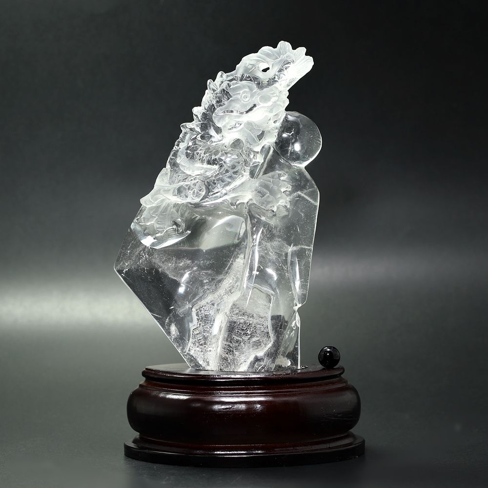 天然水晶(辰)龍彫刻（専用木製台座付き） - 埼玉県吉川市の天然石専門