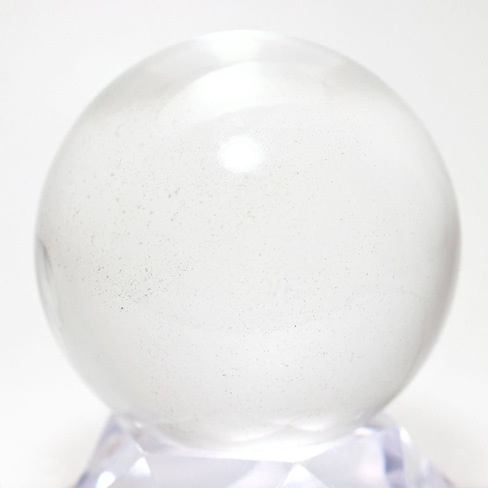 ネパール/ガネッシュヒマール産グリーンファントム水晶丸玉/クロー