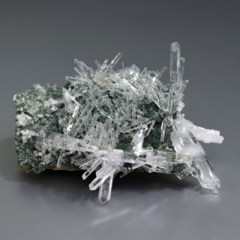 コロンビア産水晶クラスター（未加工原石、群晶） - 埼玉県吉川市の