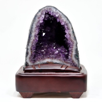 高品質]ブラジル産アメジストドーム（高さ約22.8cm） - 埼玉県吉川市の