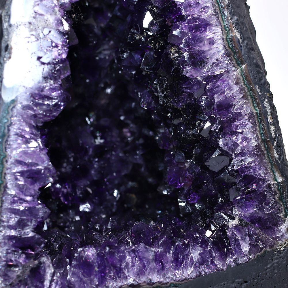 高品質]ブラジル産アメジストドーム（高さ約22.5cm） - 埼玉県吉川市の