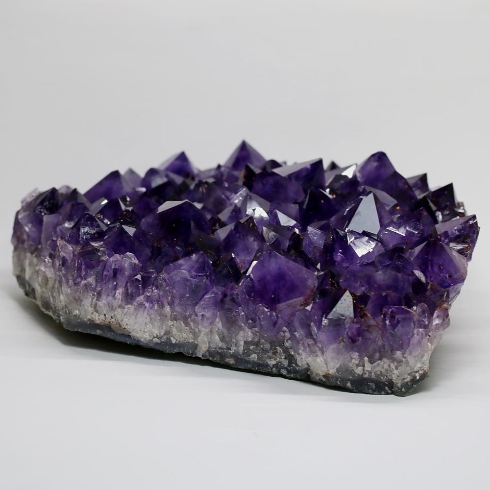 高品質]ブラジル産アメジストクラスター/ゲーサイトインクルージョン