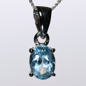 ブルートパーズ - 埼玉県吉川市の天然石専門店・水晶パワーストーン