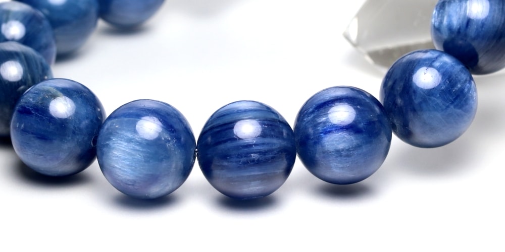 高品質++]ブラジル産カイヤナイトブレスレット（約13mm玉） - 埼玉県