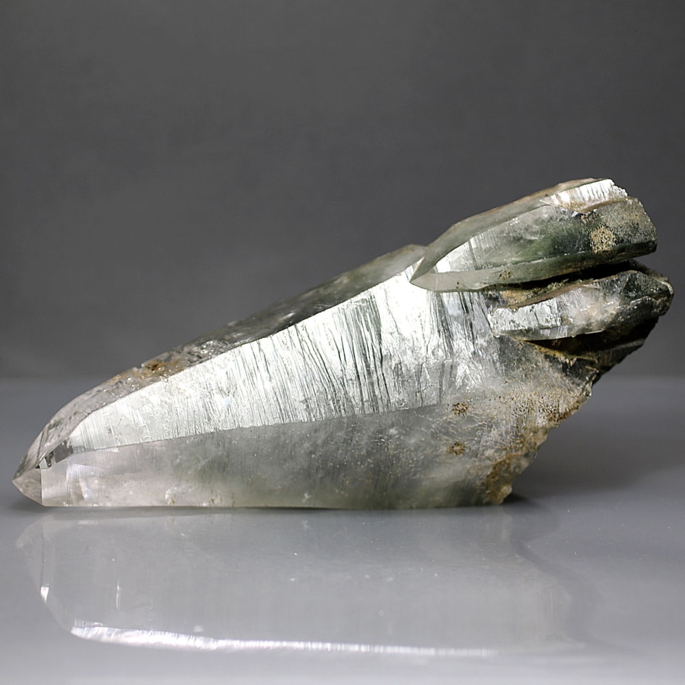 ガネッシュヒマール/ラパ産]ヒマラヤ水晶原石ナチュラルポイント（全長