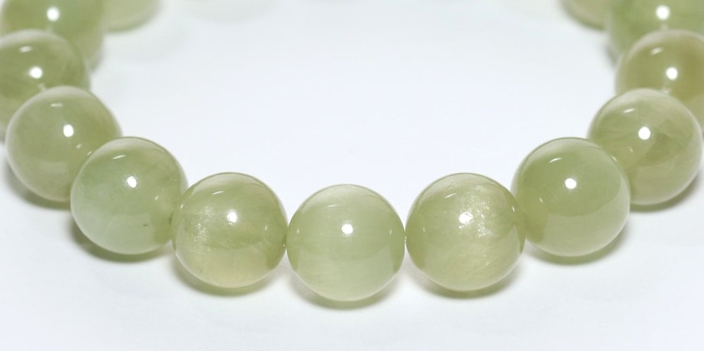 高品質]グリーンクンツァイト？ブレスレット（約12.5mm玉） - 埼玉県