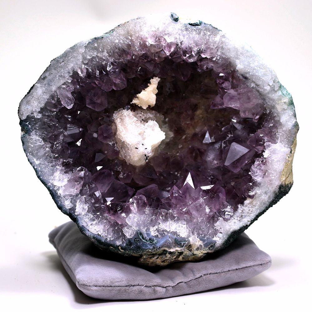 西インド/マハラシュトラ州産アメジストジオードペア原石（晶洞