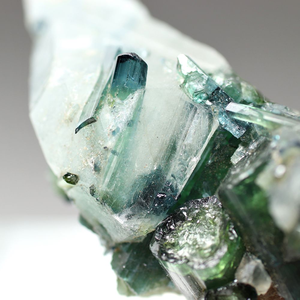 希少]インディゴブルー＆グリーントルマリン結晶原石/水晶共生