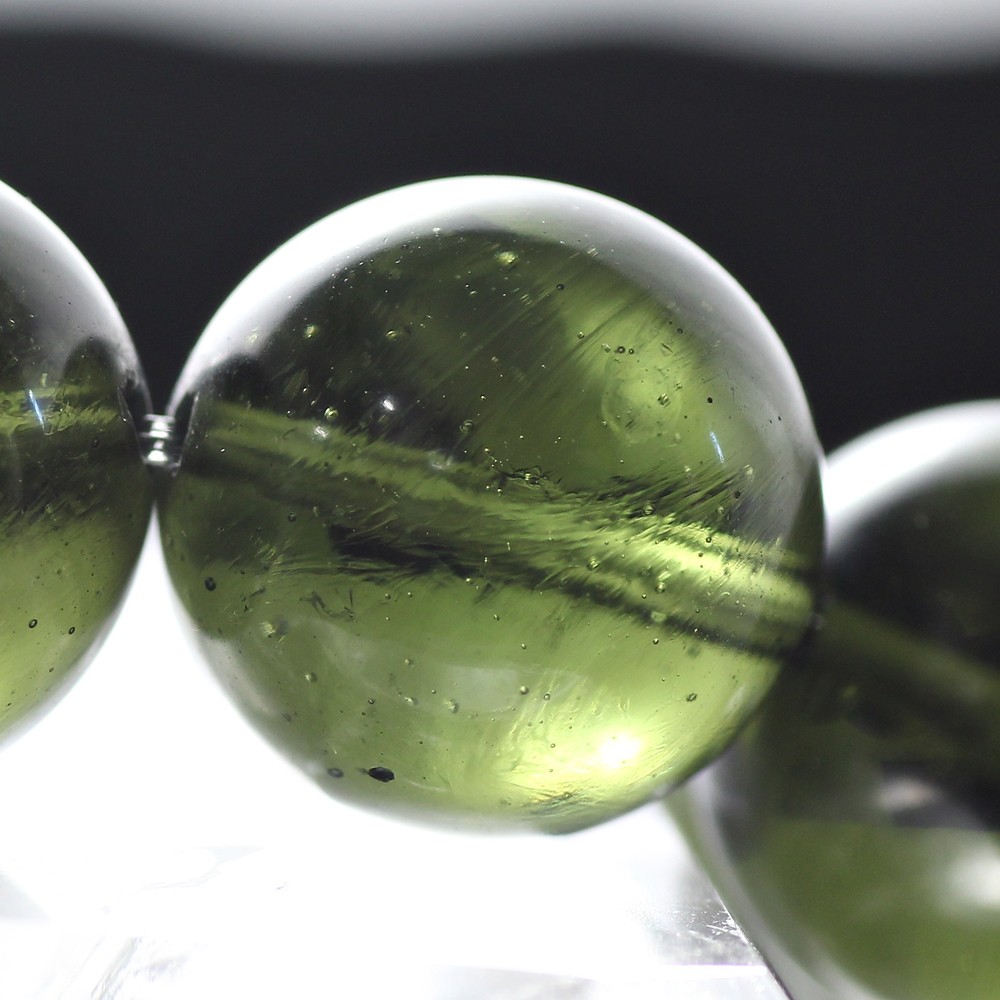 トップクォリティ]天然モルダバイトブレスレット（約12mm玉・鑑別書付