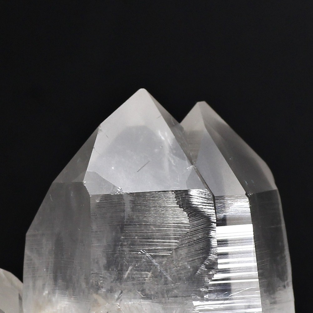 インド/マニカラン産]ヒマラヤ水晶クラスター/原石（ミルキーな結晶