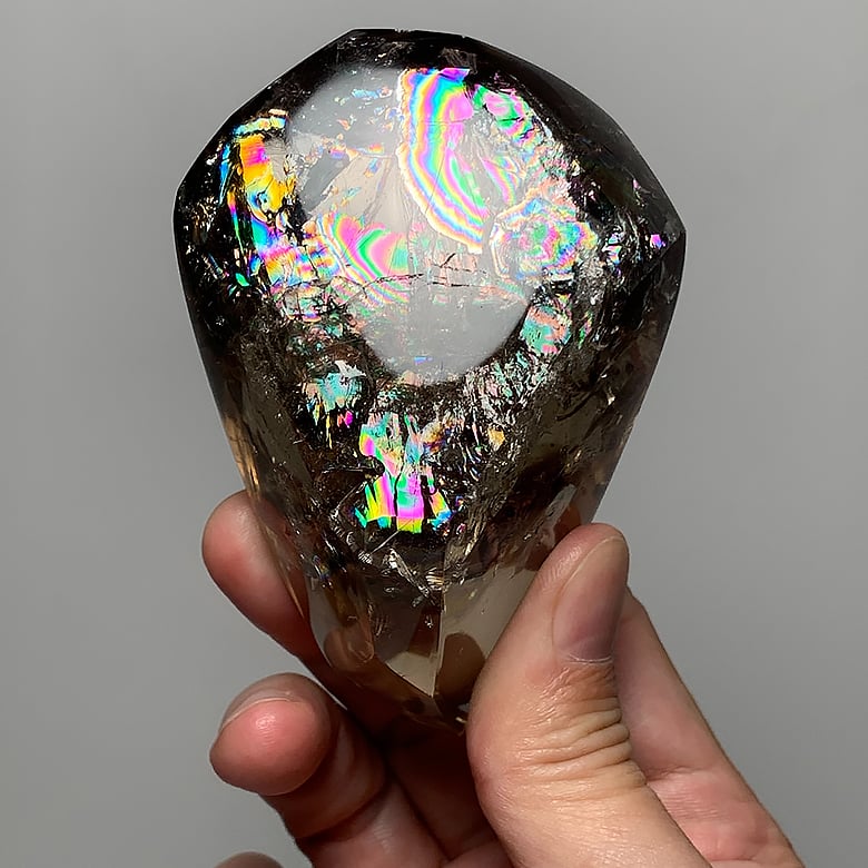 マダガスカル産]レインボー水晶フリーフォーム/アイリスクォーツ磨き