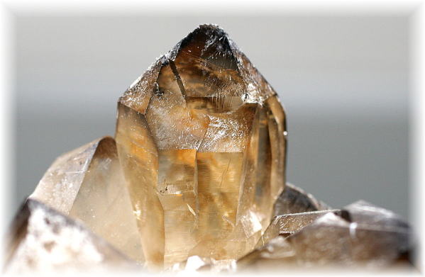 ブラジル産]天然シトリンクォーツカテドラルクラスター（原石） - 埼玉