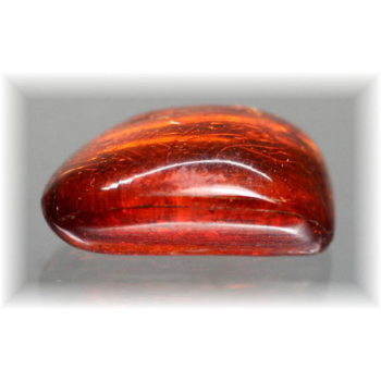 アンバー（琥珀） - 埼玉県吉川市の天然石専門店・水晶パワーストーン