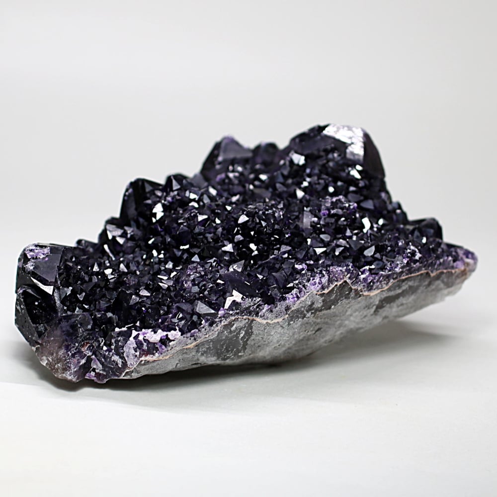 希少・トップクォリティ]インド/マハラシュトラ州産ブラックアメジスト