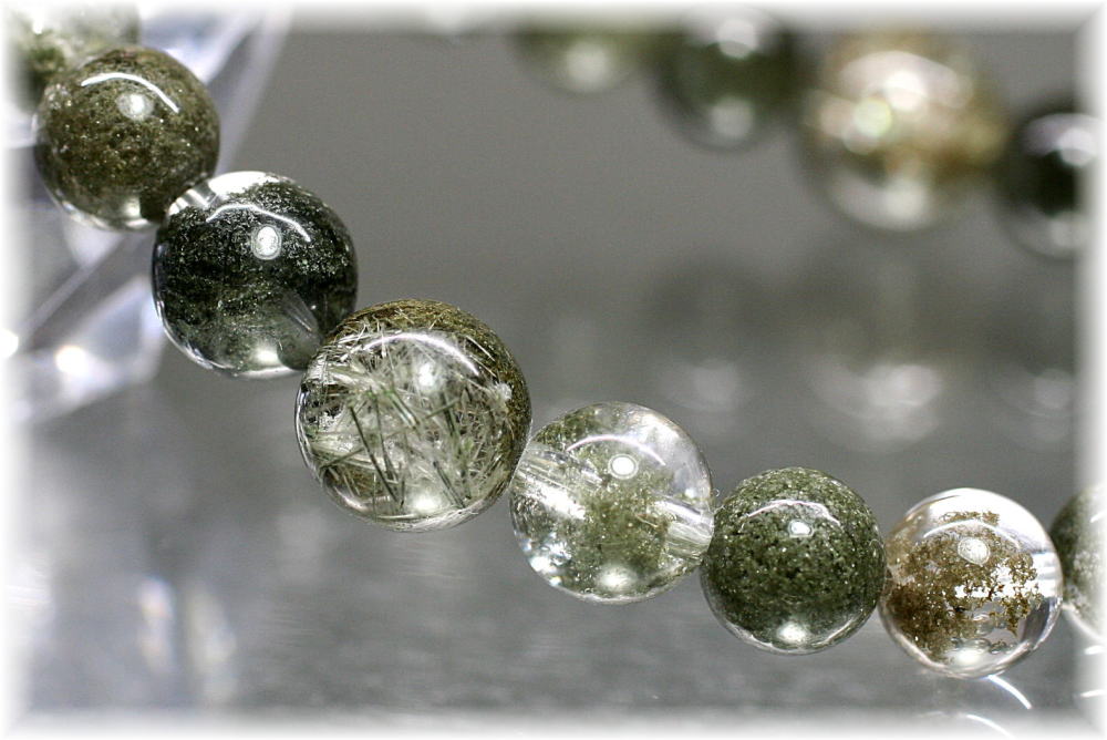 ガネッシュヒマール産]ヒマラヤ水晶特選ブレスレット（クローライト