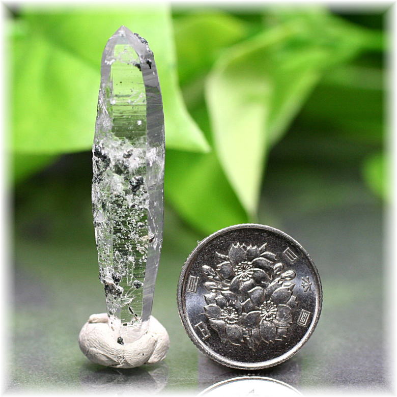 ガネッシュヒマール産]ヒマラヤ水晶原石ダブルポイント（両剣水晶