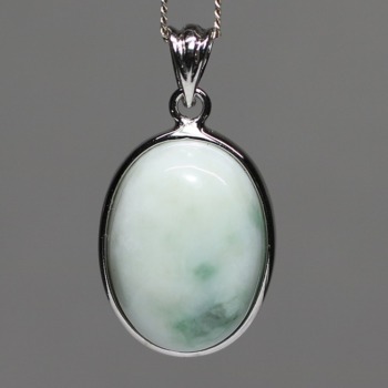 糸魚川産] 天然翡翠ペンダントトップ（シルバー925） - 埼玉県吉川市の