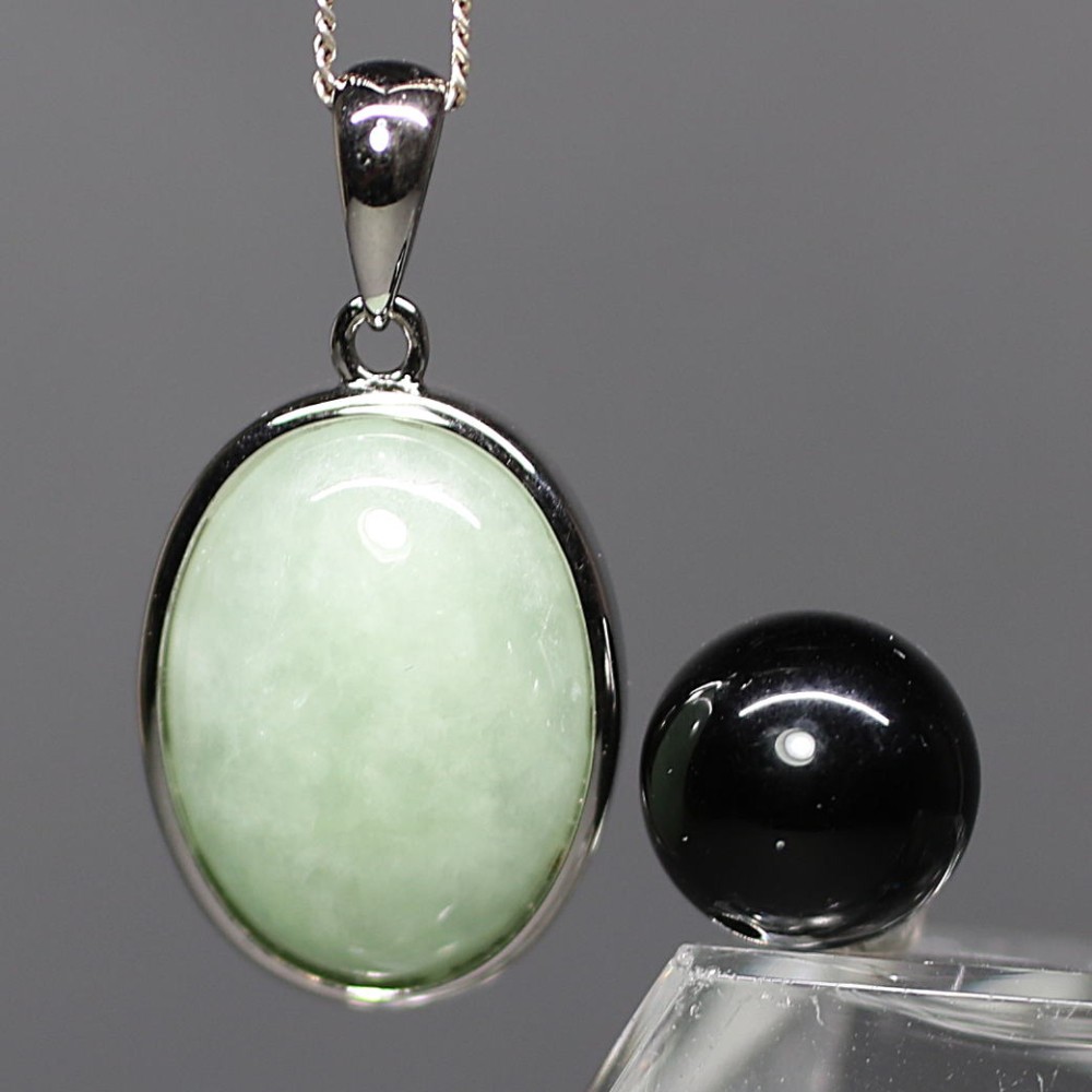 ミャンマー産] 天然翡翠ペンダントトップ（シルバー925） - 埼玉県吉川