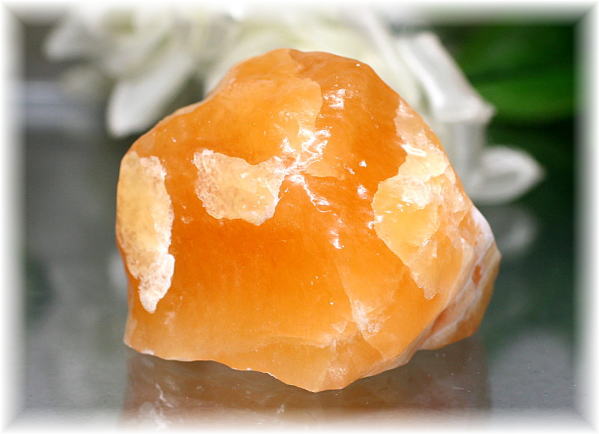 メキシコ産]オレンジカルサイト原石 - 埼玉県吉川市の天然石専門店