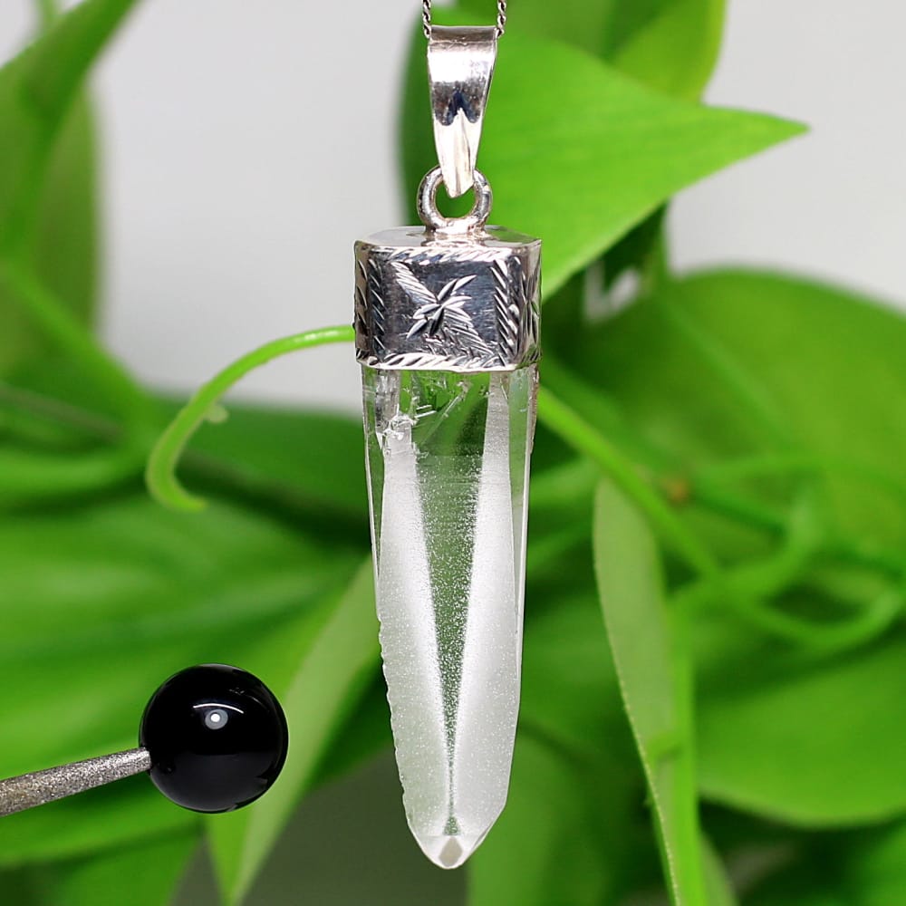 ブラジル/セーラデカブラル産]レムリアンシード未加工原石ペンダント