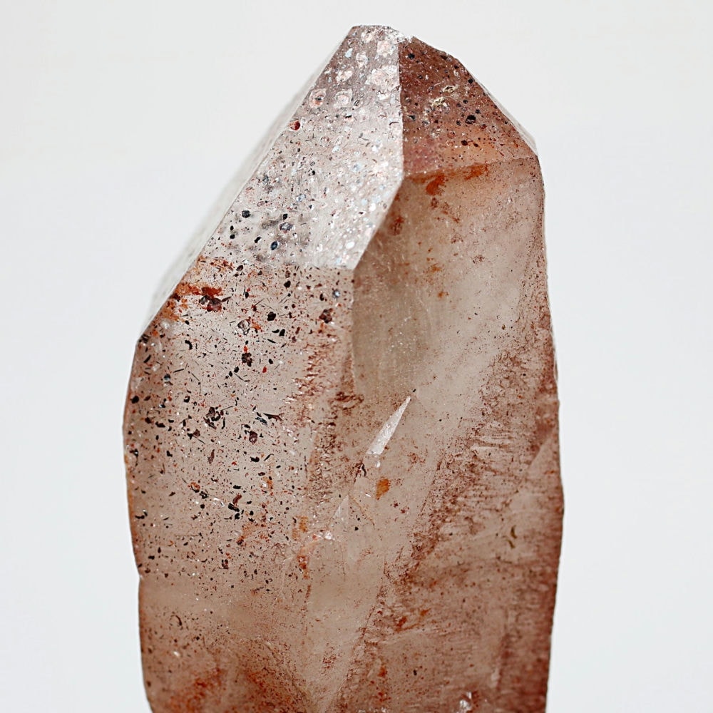 ブラジル/ミナスジェライス州産]レピドクロサイトインクォーツ＆オン