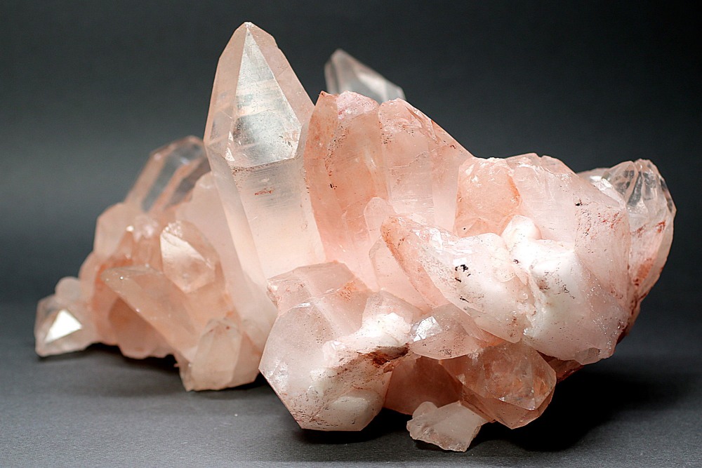 特別価格/インド/マニカラン産]ヒマラヤ水晶クラスター/原石（ピンク