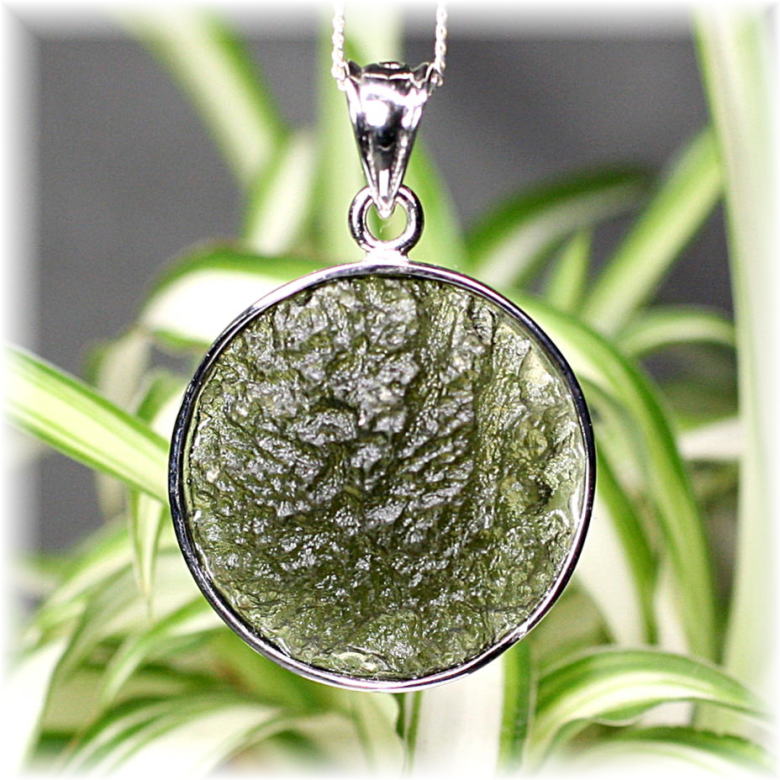 天然モルダバイトペンダントトップ（シルバー925・ヘキサゴン） - 埼玉