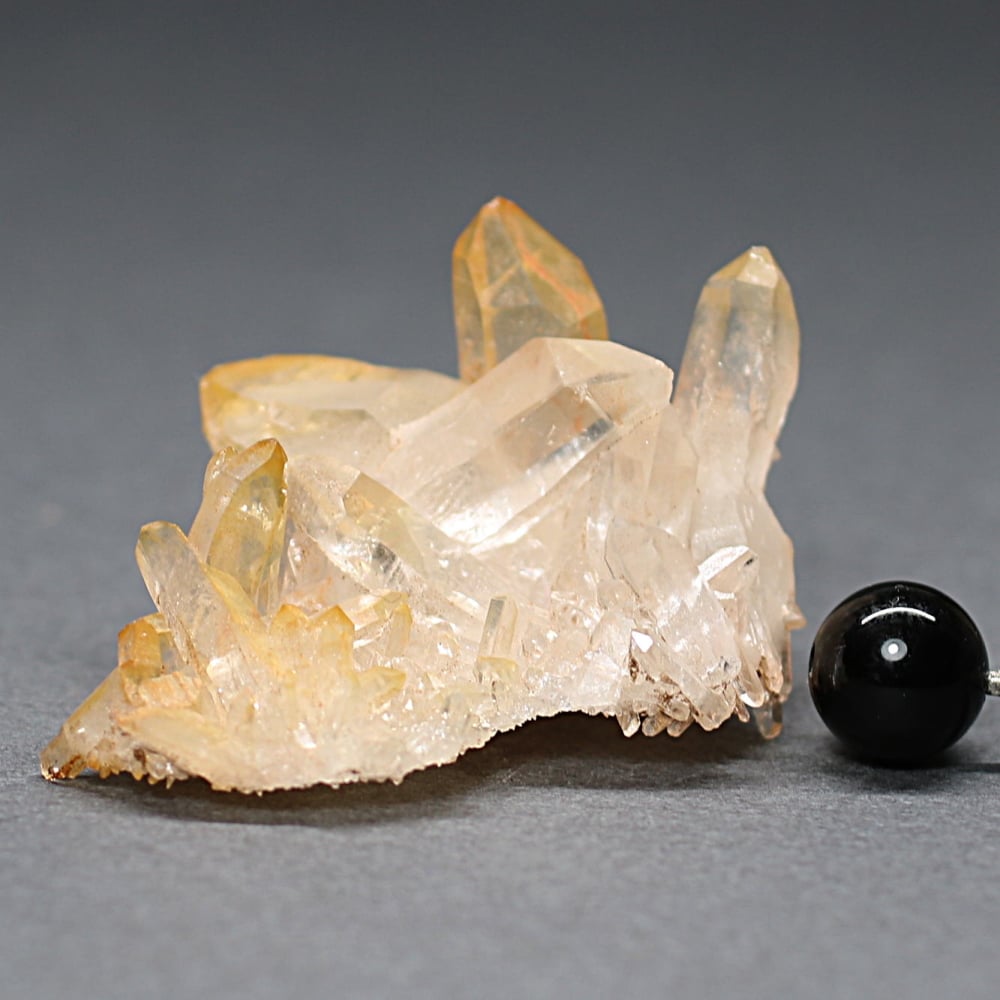 インド/マニカラン産ヒマラヤ水晶ゴールデンヒーラークラスター