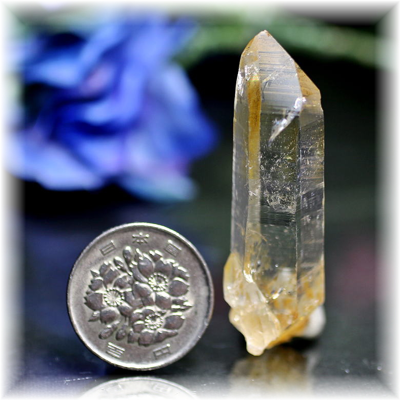 インド/マニハール産]ヒマラヤ水晶原石ナチュラルポイント（ゴールデン