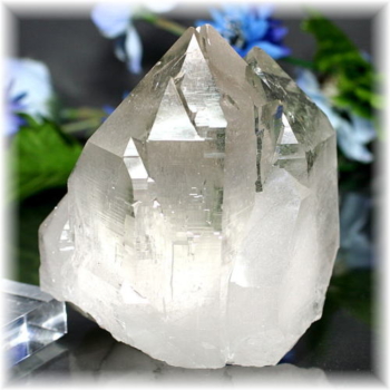 manihaar-quartz8890is01-