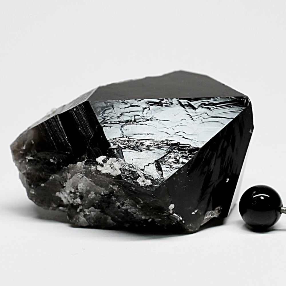 山東省産]天然モリオン原石（黒水晶ナチュラルポイント） - 埼玉県吉川