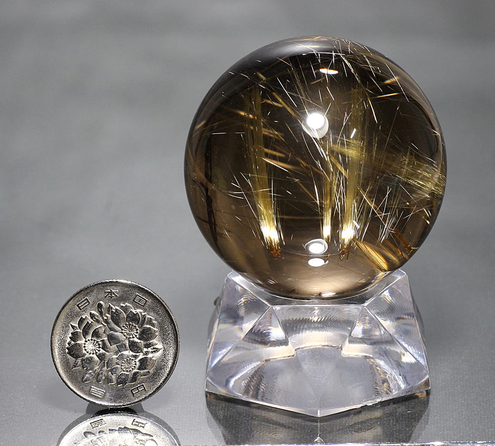 スモーキータイチンルチルクォーツ丸玉/スフィア - 埼玉県吉川市の