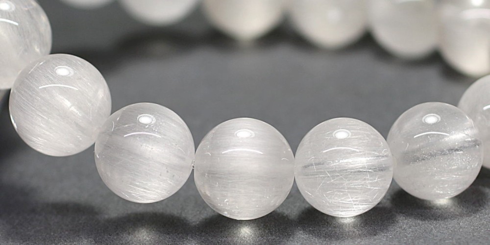 高品質]ホワイトサゲニティッククォーツブレスレット/アンフィボール