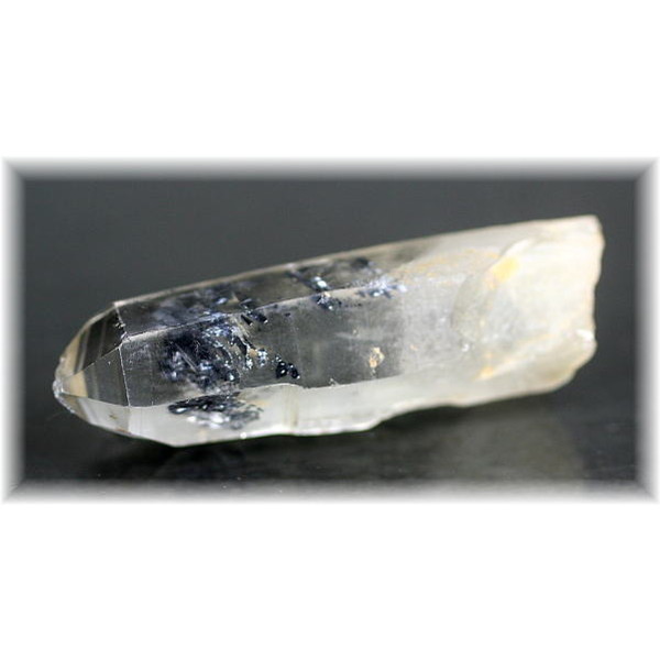 ルーマニア産]スティブナイトインクォーツ原石ナチュラルポイント