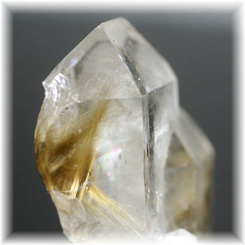 パキスタン/スカルドゥ産]ヒマラヤ水晶ルチルクォーツ原石クラスター