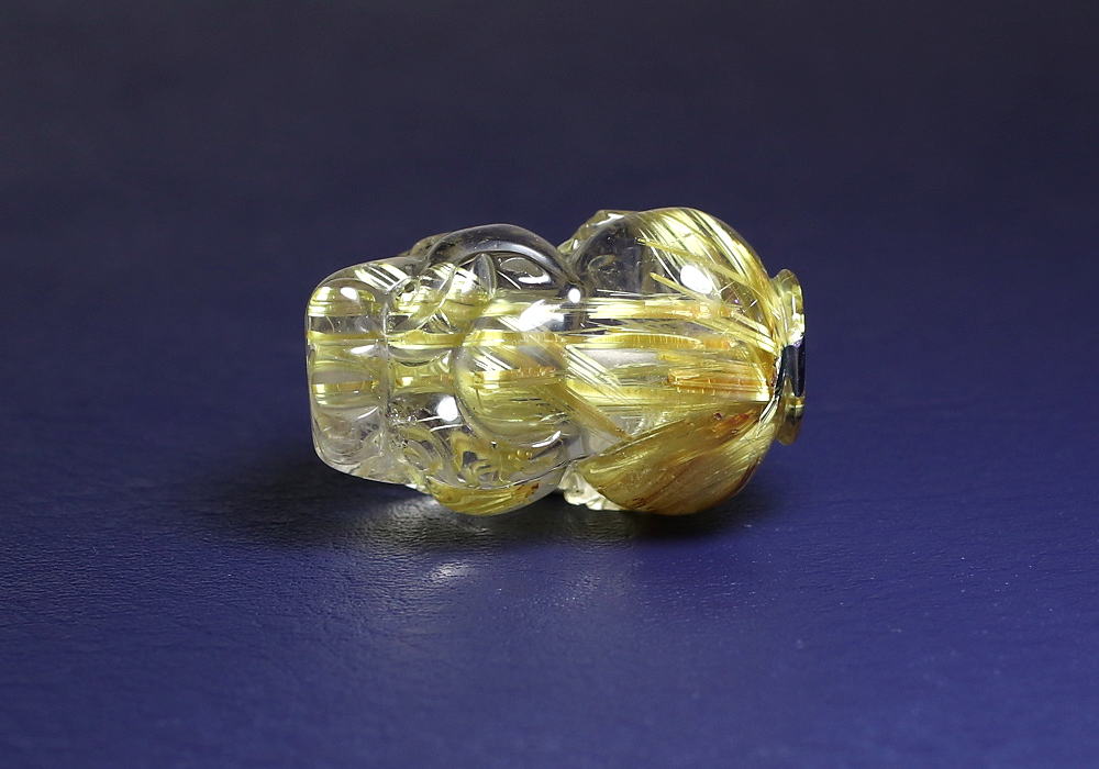 ゴールドルチルクォーツ彫刻（貔貅/ヒキュウ） - 埼玉県吉川市の天然石