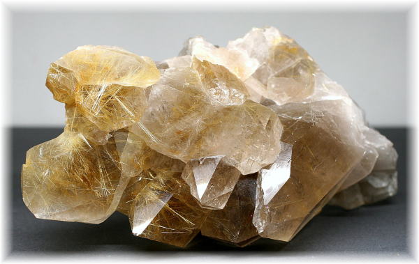 ブラジル産]ゴールドルチルクォーツクラスター（原石） - 埼玉県吉川市