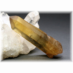 シトリンナチュラルポイント（未加工原石、単結晶） - 埼玉県吉川市の