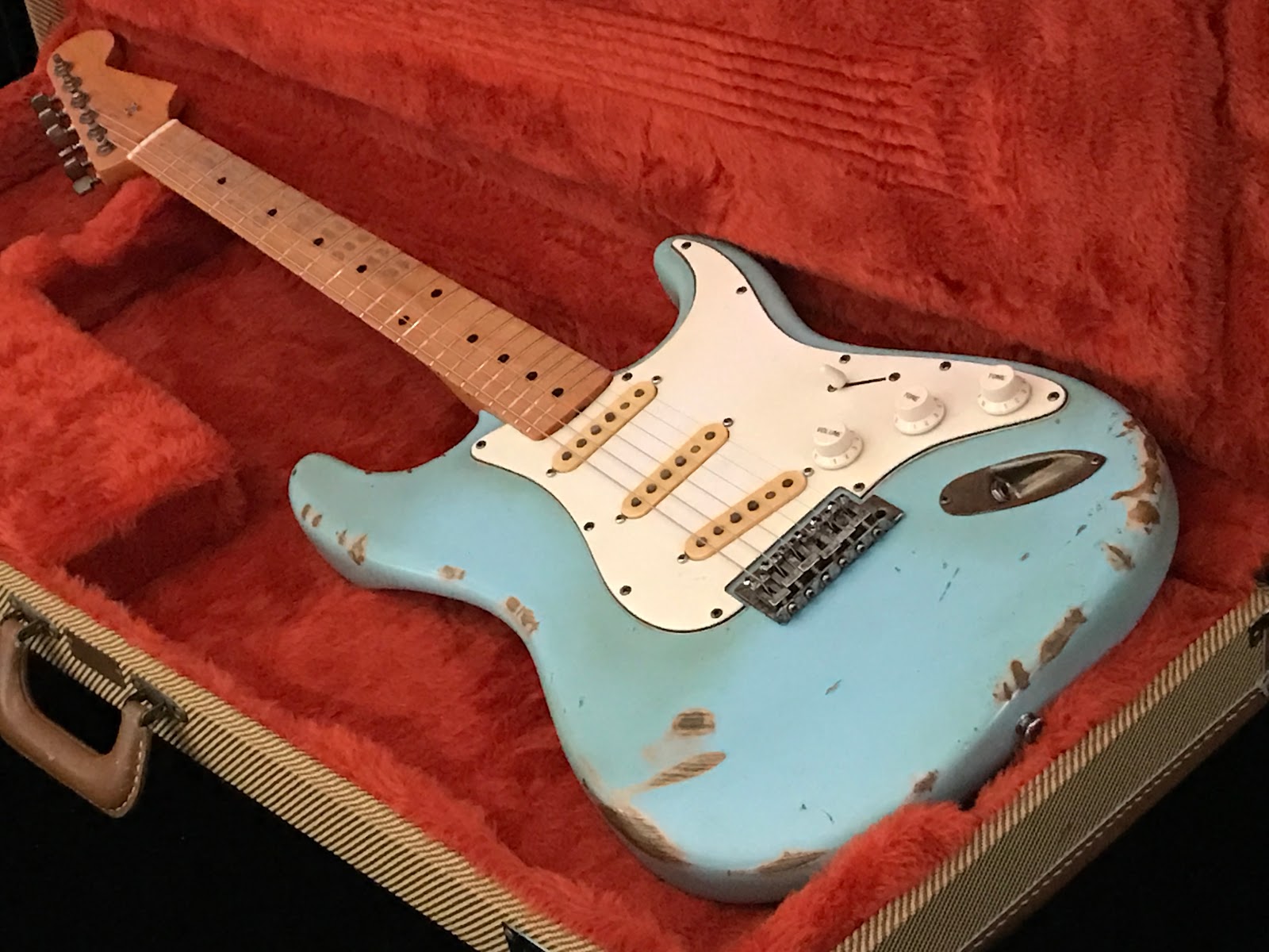 1964年ストラト ソニックブルー レリック加工【64 Strat Sonic Blue