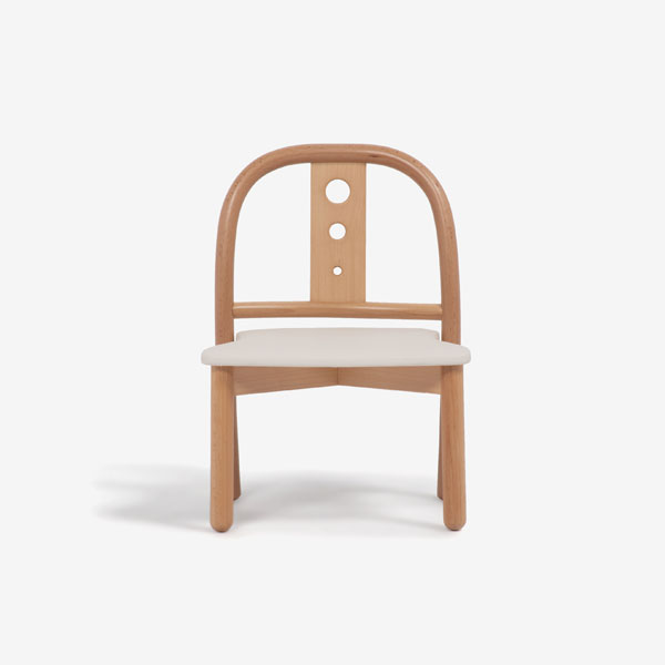 秋田木工 キッズチェア「101」木部ブナ材ナチュラル色 座PVCアイボリー