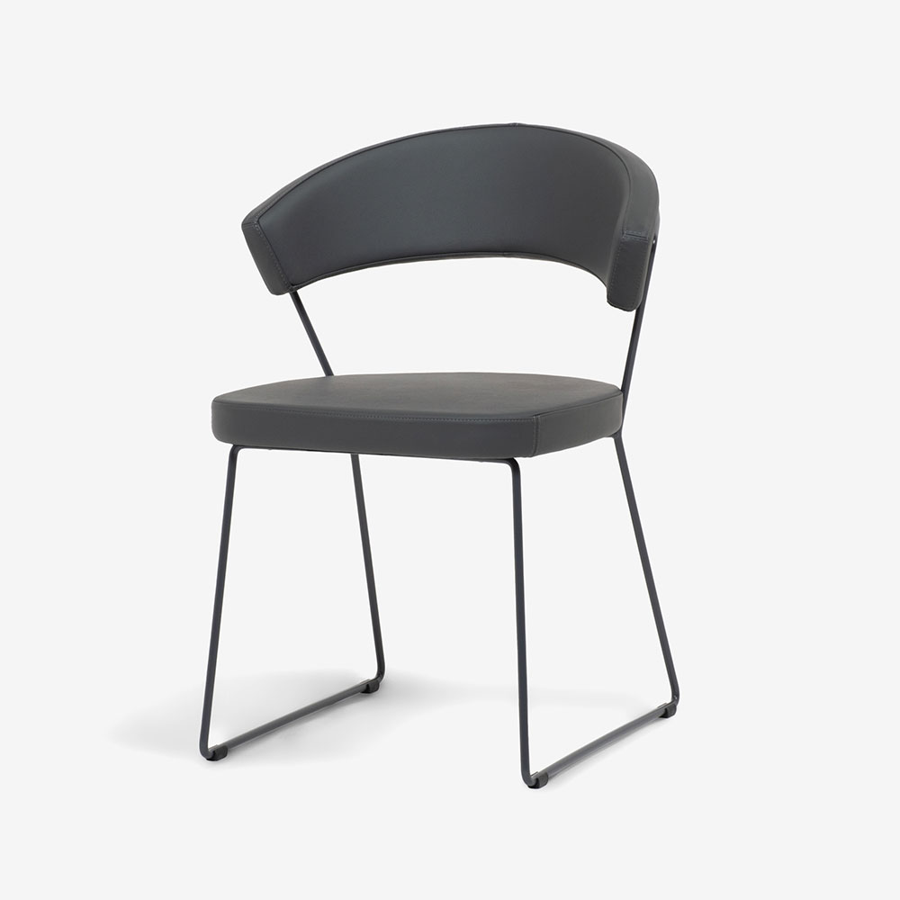 Calligaris（カリガリス）ダイニングチェア「New York CB1022」布