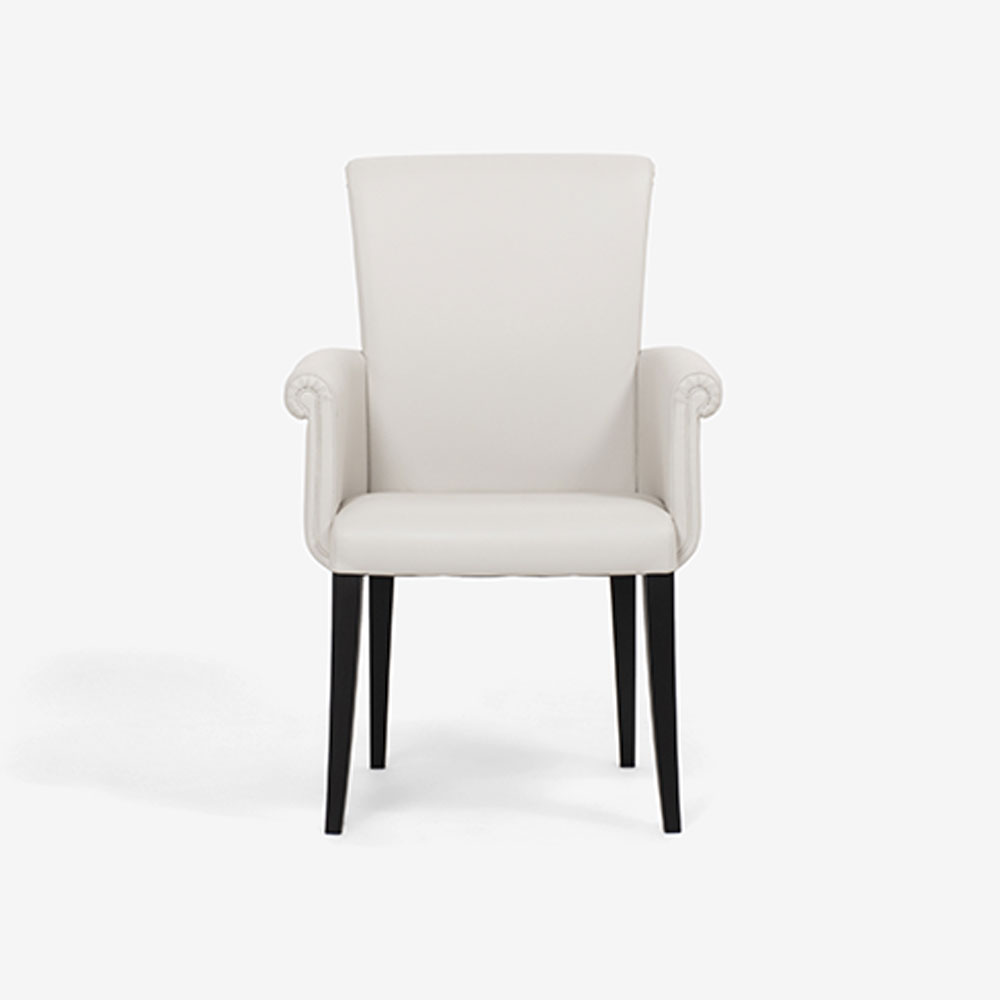 PoltronaFrau（ポルトローナ・フラウ）ダイニングチェア（アーム付